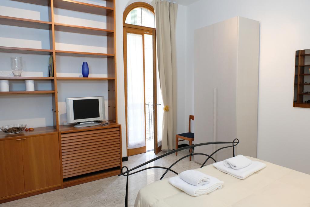 Apartament Deluxe Quattro Spade Verona Ngoại thất bức ảnh