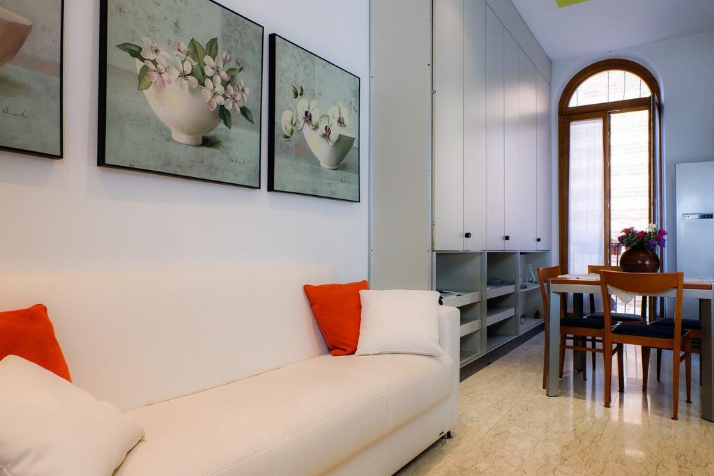Apartament Deluxe Quattro Spade Verona Ngoại thất bức ảnh