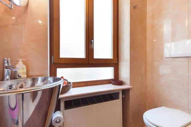 Apartament Deluxe Quattro Spade Verona Ngoại thất bức ảnh